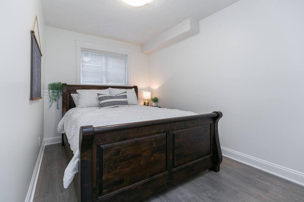 Cozy Renovated Oasis W Private Terrace & Parking Villa Victoria Exterior foto